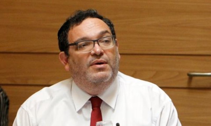 פירון. רוצה להחזיר את החינוך המקצועי