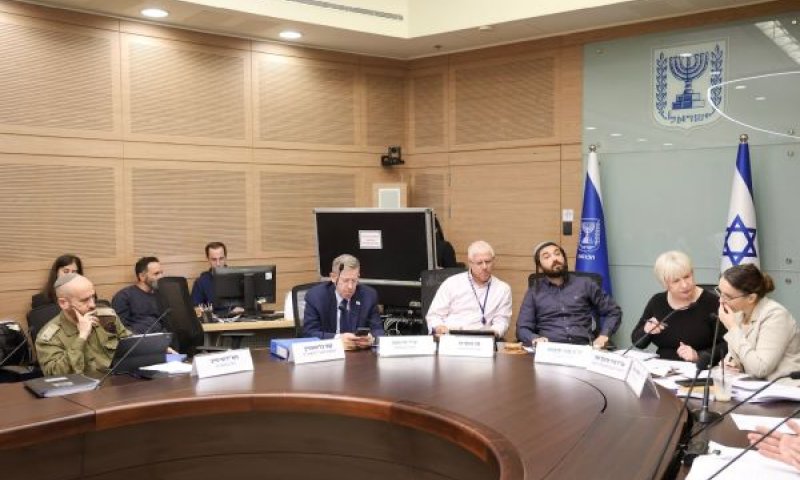 צה"ל מזהיר: קיצור השירות יפגע בכשירות [צילום: דני שם-טוב/דוברות הכנסת]