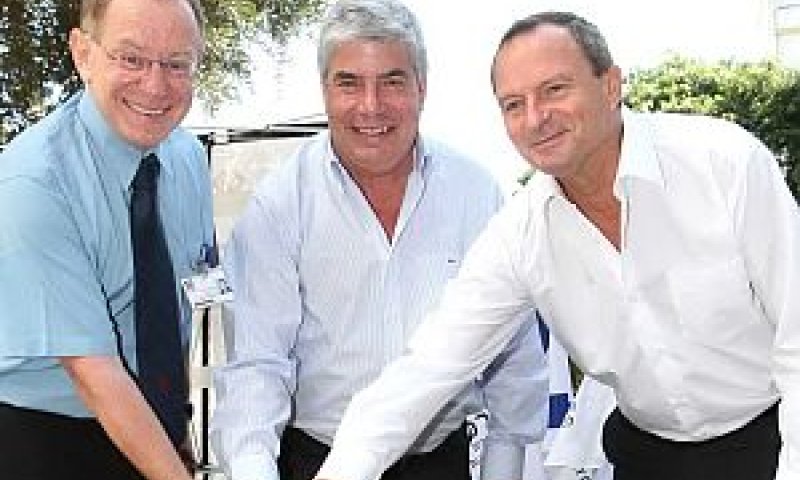 זאב בילסקי, עמי אראל ופרופ' רפי ביאר הניחו אבן הפינה לאגף החדש ברמב"ם [צילום: יח"צ]