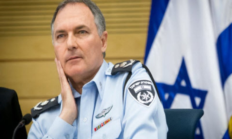 ממתינים למינוי מפכ"ל חדש. המפכ"ל דנינו [צילום: פלאש 90]