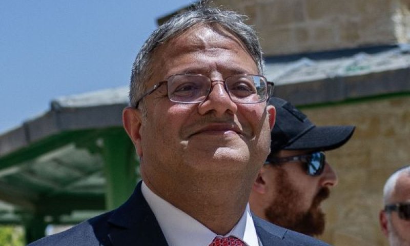 בן-גביר. עשרות צילומים של פניות עוזריו [צילום: יונתן זינדל, פלאש 90]