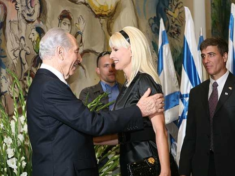 פנינה רוזנבלום באה לברך