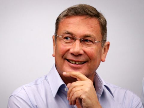 נוחי דנקנר. יישור קו בסיקור [צילום: פלאש 90]