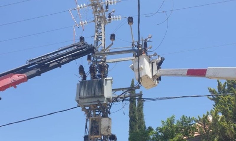 חי משמש כמנהל מחלקה בכירה [צילום: חברת החשמל]