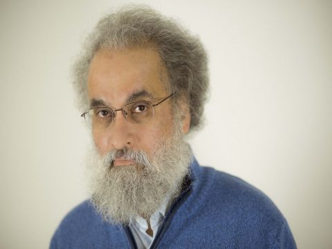 פרופ' סנג'איי סוברהמניאם [צילום: Patrick Imbert College de France Paris]