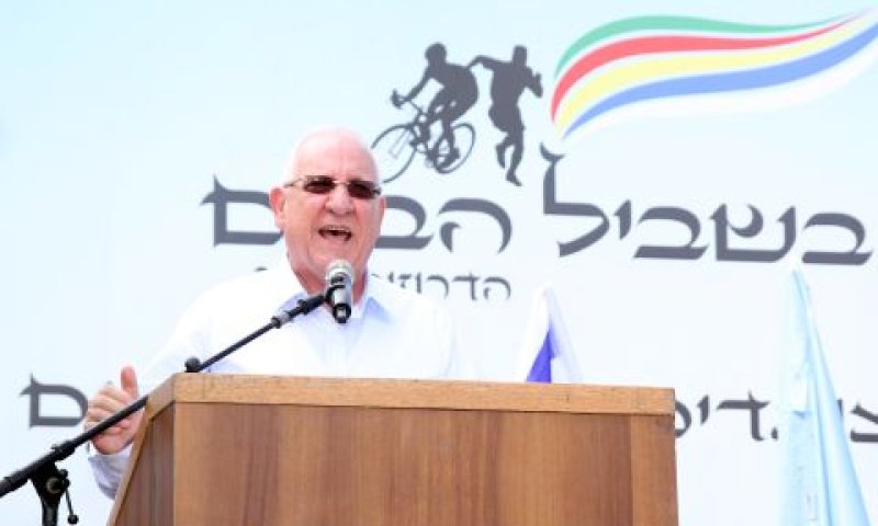 ריבלין. ערבים זה לזה [צילום: עופר אידלוביצ'י]