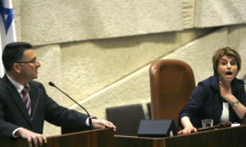 חילופי דברים מביכים. סער ואיציק [צילום: פלאש 90]