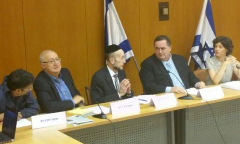 זנדברג, כ"ץ, מקלב וטרכטנברג בישיבת השדולה