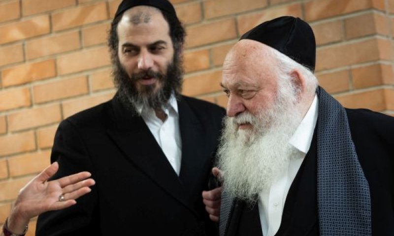 גולדקנופף ובבצ'יק. "נתניהו הונה את גדולי ישראל" [צילום: חיים גולדברג/פלאש 90]