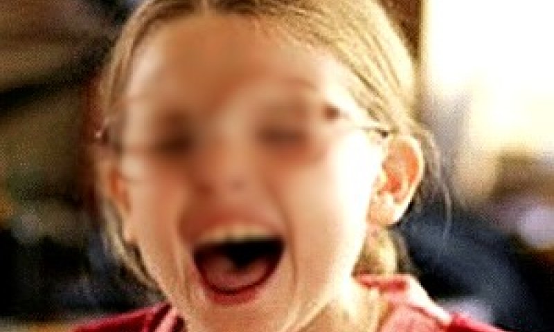 ילדה צועקת.jpg
