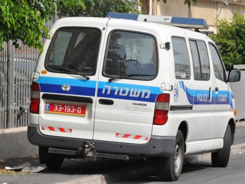 הקצין חנה באדום לבן ורישיונו נשלל לחצי שנה [צילום: משטרת ישראל]