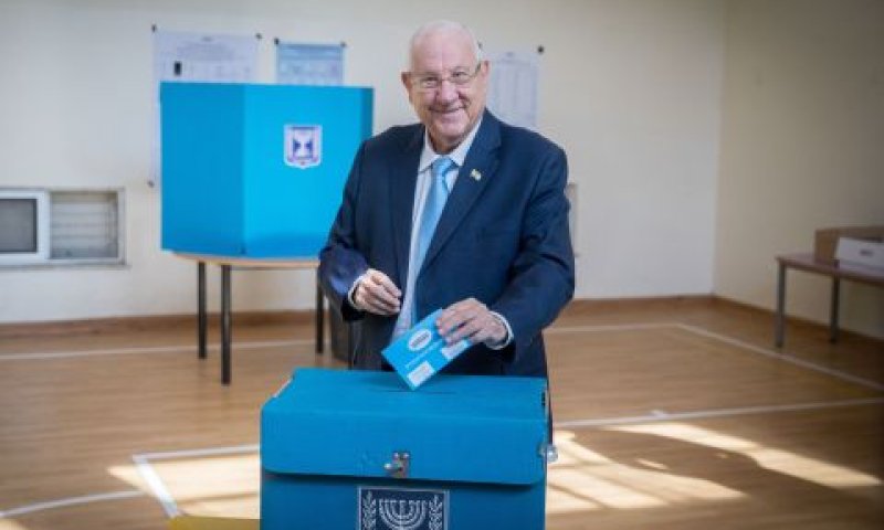 ריבלין. צפי ליומיים של התייעצויות [צילום: יונתן זינדל, פלאש 90]