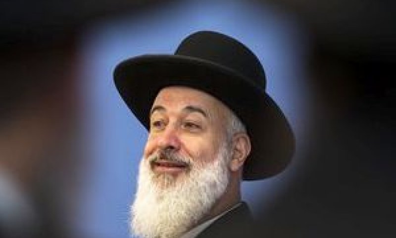 הרב מצגר. לא משהו חריג [צילום: AP]