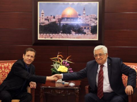 אבו מאזן והרצוג בפגישתם האחרונה [פלאש 90]