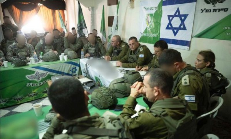 הרמטכ"ל ברצועת עזה [צילום: דובר צה''ל]