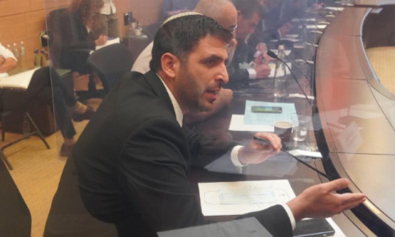 קרעי. העברתם רשימה חלקית [צילום: שמוליק גרוסמן/דוברות הכנסת]