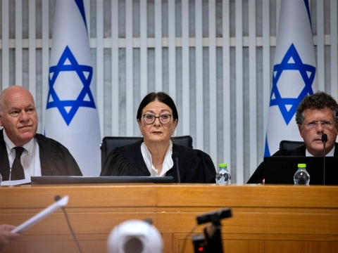 "אני הולך לכתוב מאמר" [יונתן זינדל, פלאש 90]