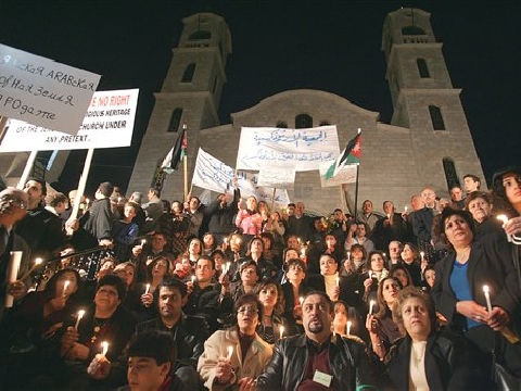 ירדן: הפגנה נגד אירינאוס [AP]