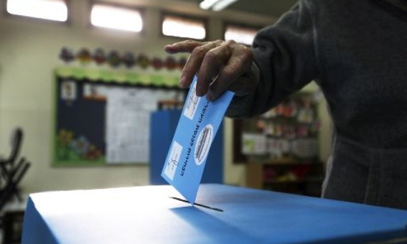 לאור הניסיון, ערוכים לבחירות במהירות [צילום: AP]