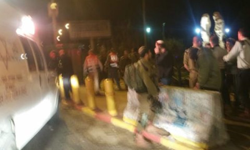 זירת הפיגוע [צילום: עטרה גרמן/סרוגים]
