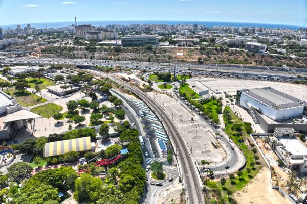 מסוף אוניברסיטה מזרח תל אביב [הדמיה: נתיבי איילון]