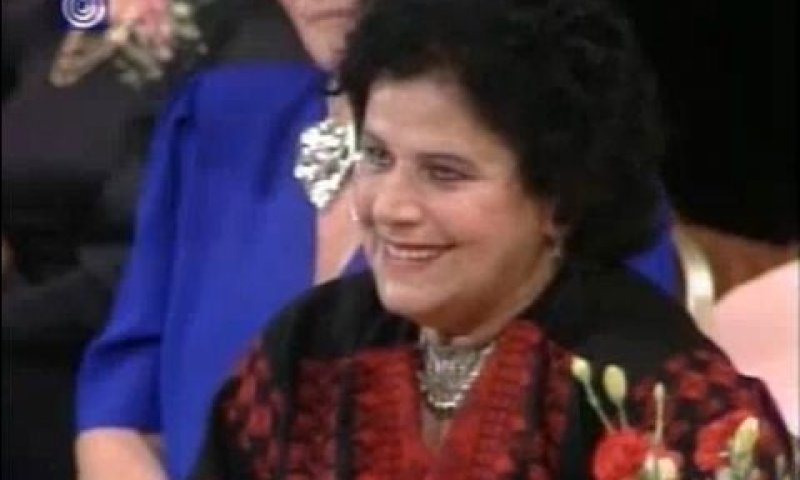 גמליאלית. מלהיטיה: 'גדליה רבע איש' ו'אל תפחדי תמר' [צילום: מן הטלוויזיה]