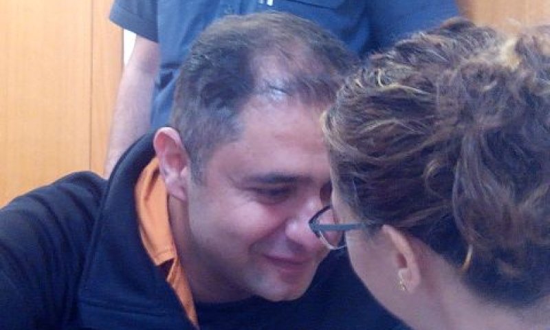 מלכה בעליון. מתי הודה?