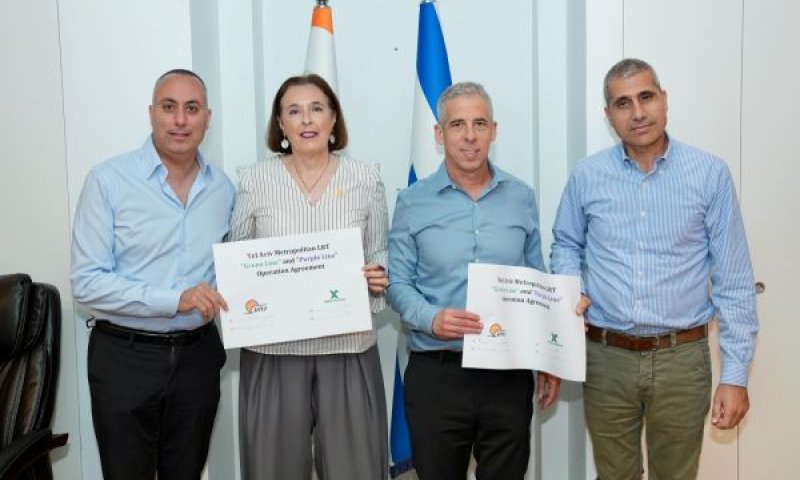 ו"ר אגד, אמיר לוי, מנכ"ל קבוצת אגד, גלעד ריקלין, מיה ליקוורניק, יו"ר נת"ע, איתמר בן מאיר, מנכ"ל נת"ע [צילום: נת"ע]