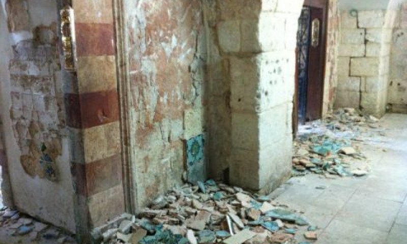 הרס במתחם הקבר [צילום: אבי משיח, באדיבות רשות העתיקות]