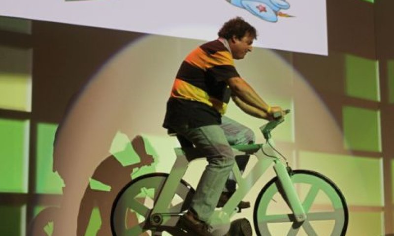 יזהר גפני, ממציא אופני הקרטון [צילום: פלאש 90]