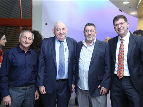 מימין רון גוטלר, פרופ' אשר טישלר, רו"ל יצחק פורר, הרצל עוזר [צילום: יוסי אלתרמן]