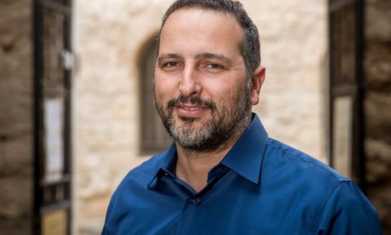 פרי. הותיר חובות עתק [צילום: יונתן זינדל, פלאש 90]