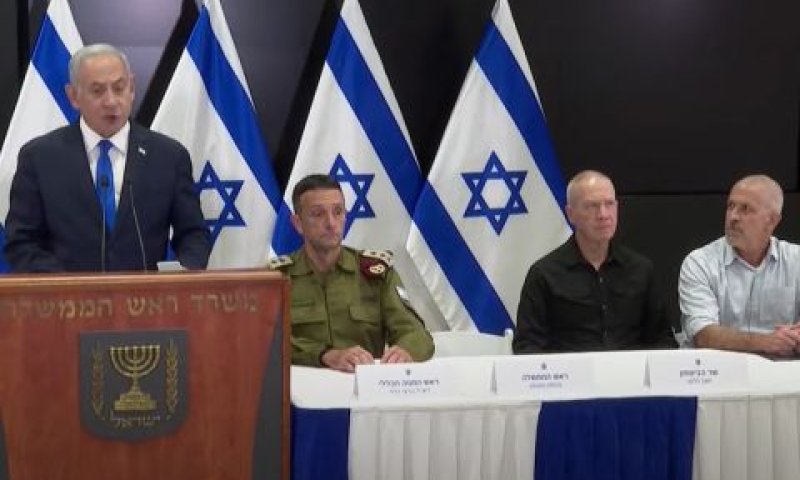 הצמרת הבטחונית בהצהרה לתקשורת [צילום: לע"מ]