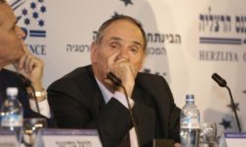 האלוף (במיל.) עמוס ירון [צילום: אורי פורת]