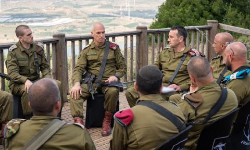 הערכת מצב בצפון [צילום: דובר צה''ל]