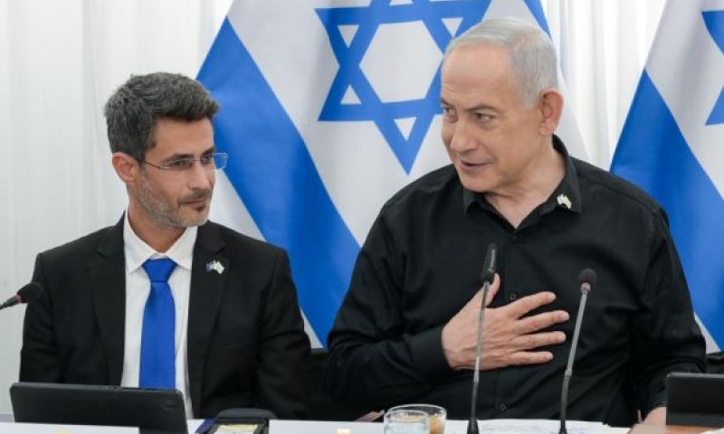 נתניהו ושטרן. "לא תפירת קרעים - מהפכה" [צילום: מעיין טואף/לע"מ]