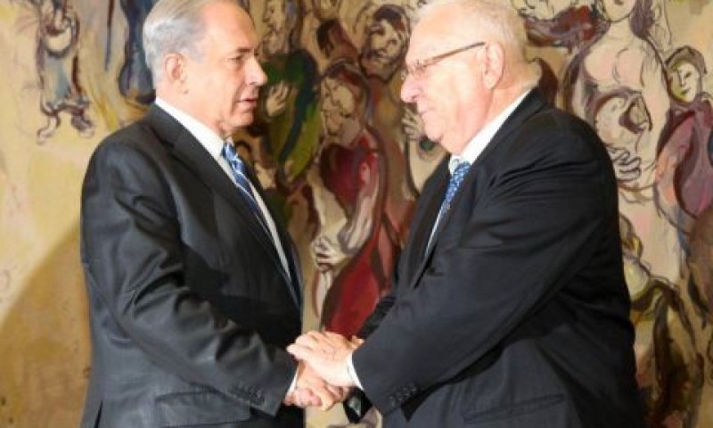 לוחצים ידיים [צילום: דוברות הכנסת]