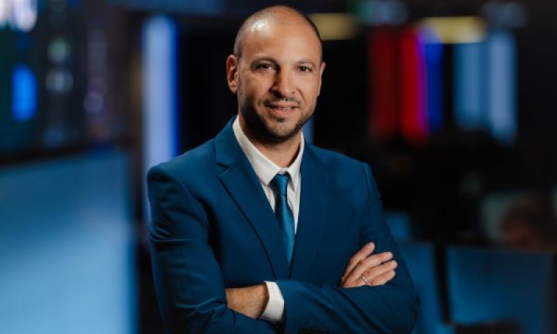 גלית חמי עוזבת, שמידברג ימונה לעורך [צילום: יורי סקווירסקי]