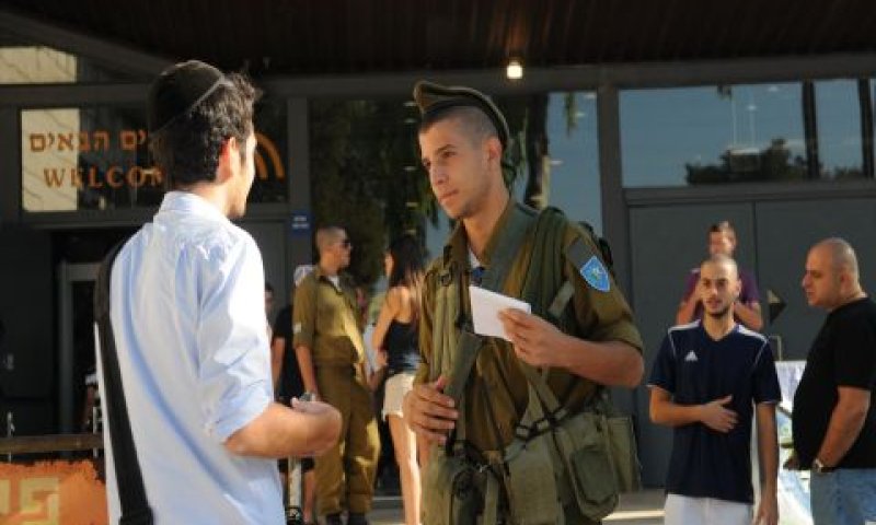 חרדי מתגייס לצה''ל [צילום: ינון פוקס]
