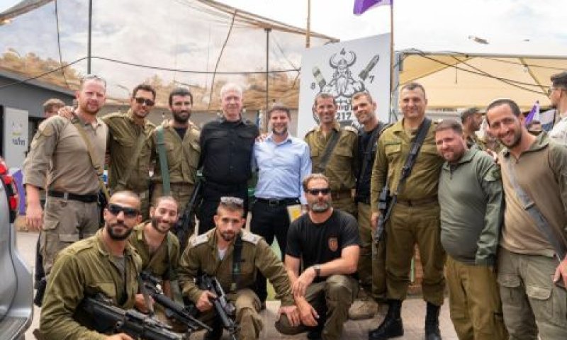 גלנו וסמוטריץ' ברצועת עזה [צילום: אלעד מלכה]