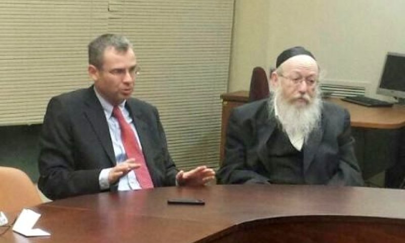 ליצמן ויריב. שילוב ידיים [צילום: באדיבות כיכר השבת]