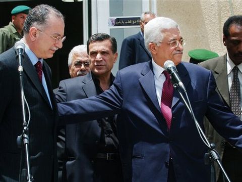 אבו מאזן נפגש ברמאללה עם מזכ"ל ארגון מדינות האיסלם [AP]