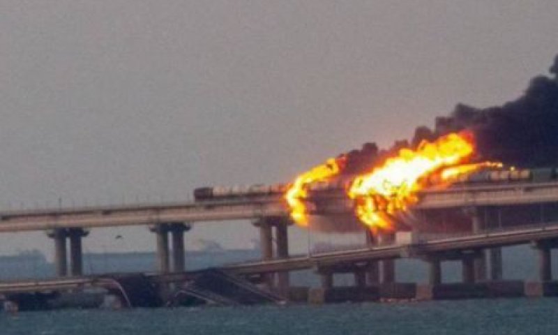 שתי פגיעות בגשר הכפול קרץ' [מקור: רשתות חברתיות]