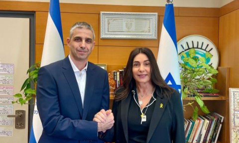 רגב עם קדמי. המינוי אושר [צילום: דודו סאסי]