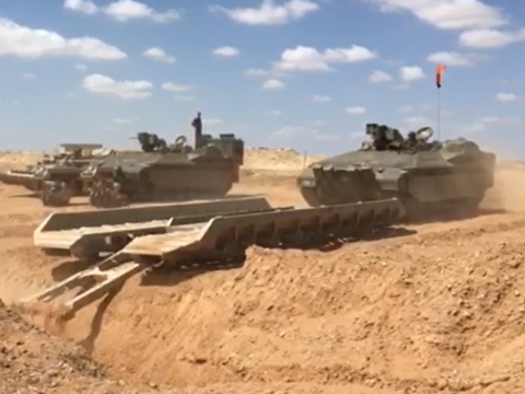 ניסוי הנגמ"ש החדש בדרום