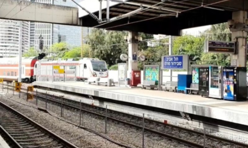 הגעת הקו לתחנת סבידור [צילום: רכבת ישראל]