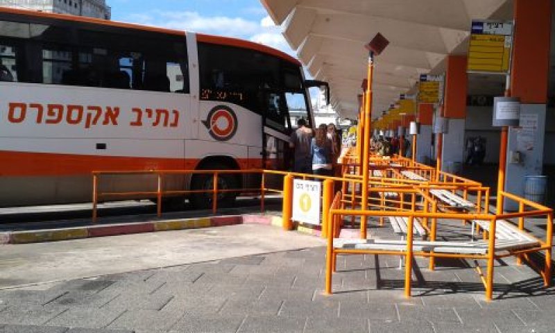 אין שפה משותפת בין הנוסע לנהג