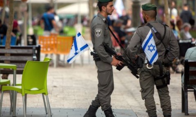 שוטרי מג"ב בירושלים. פיגוע כלכלי [צילום: יונתן סינדל / פלאש 90]