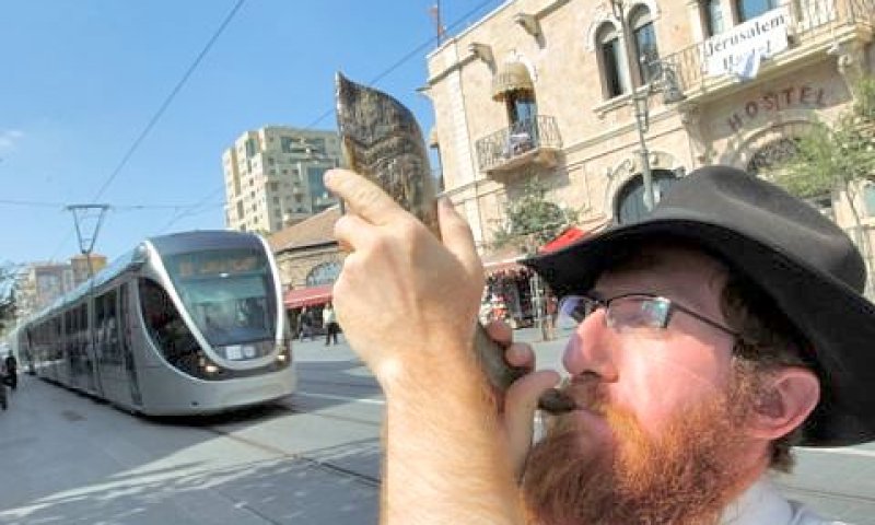 הרכבת הקלה. תקיעה שלא הכרנו[צילום: פלאש 90]