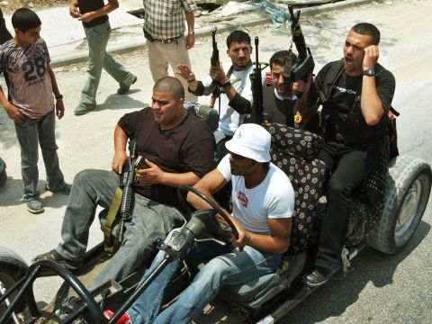 שכם: גדודי חללי אל-אקצא חוגגים את שיחרור האסירים [AP]